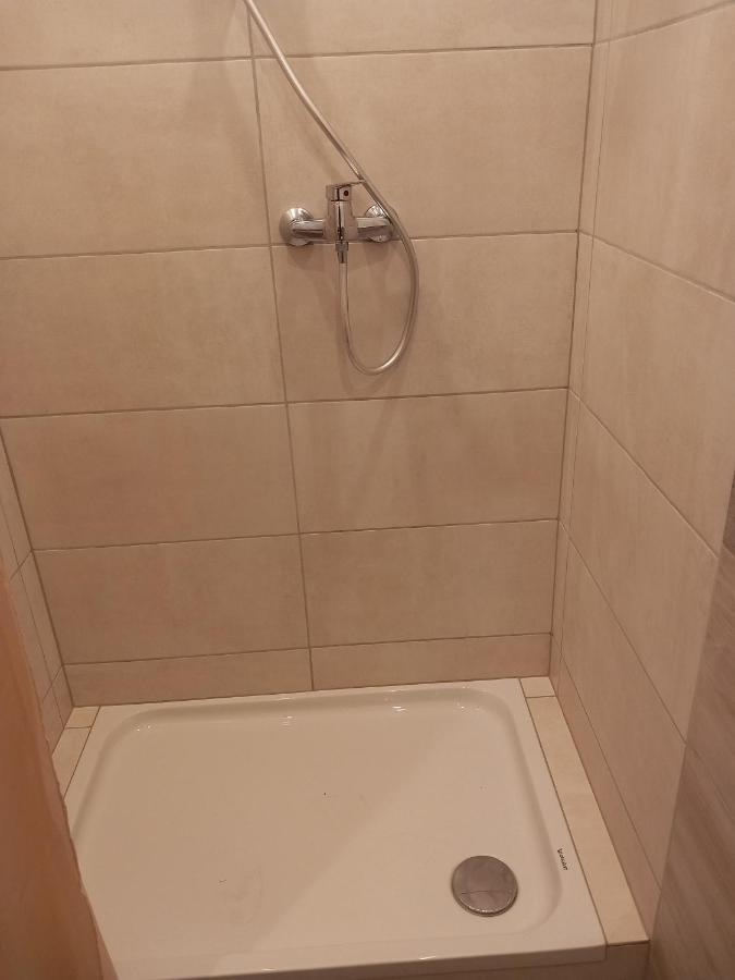 1 Bartoelke Apartment